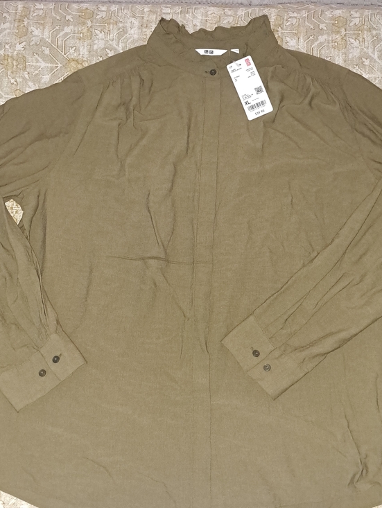 Uniqlo Tops - Uniqlo Women's Olive Green Lightweight Shirt Jacket